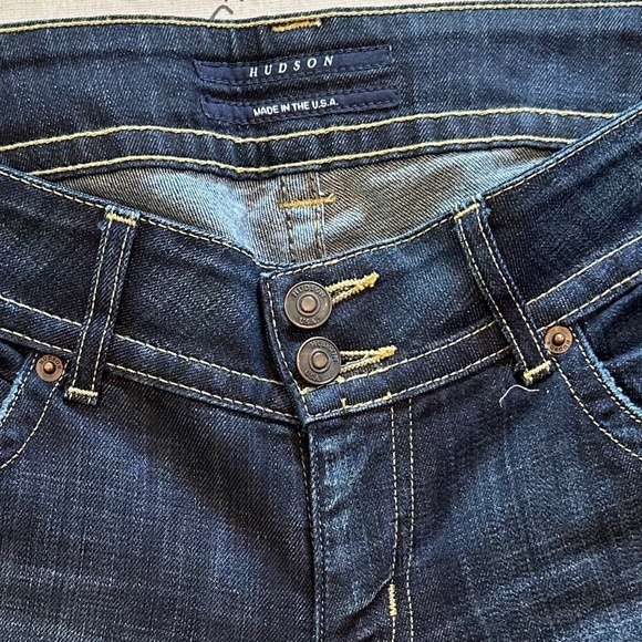 Hudson - Stretch bootcut jeans w/ triangular flap pockets in dark wash, Size 29 - Picture 13 of 16